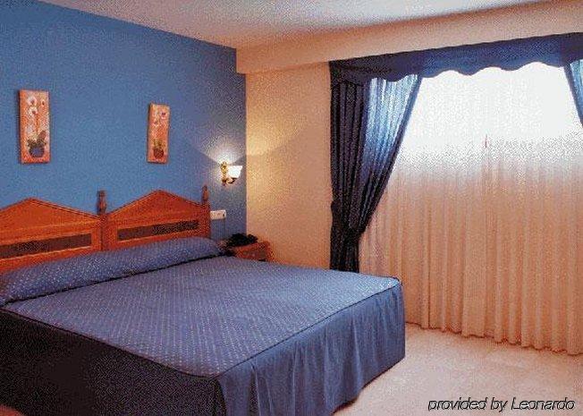 Hotel Tocina Business Albolote Habitación foto