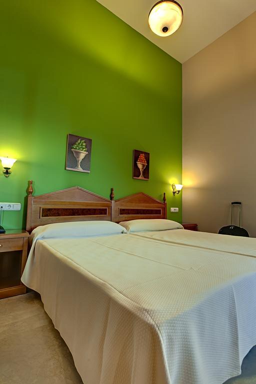 Hotel Tocina Business Albolote Habitación foto