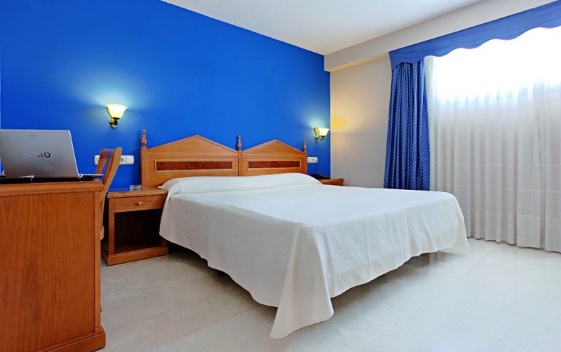 Hotel Tocina Business Albolote Habitación foto