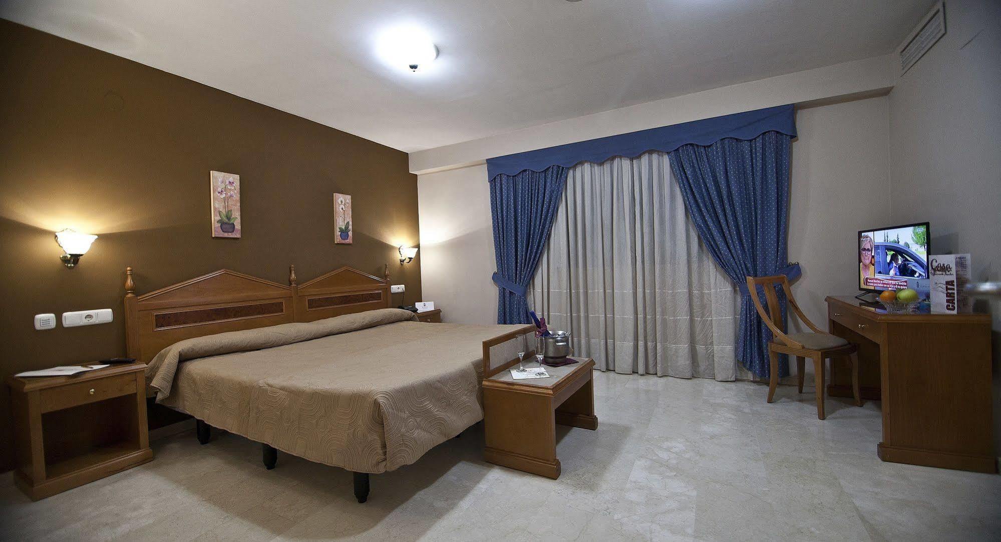 Hotel Tocina Business Albolote Exterior foto
